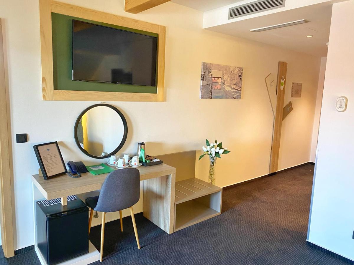 16 Lakes Hotel Grabovac  Luaran gambar